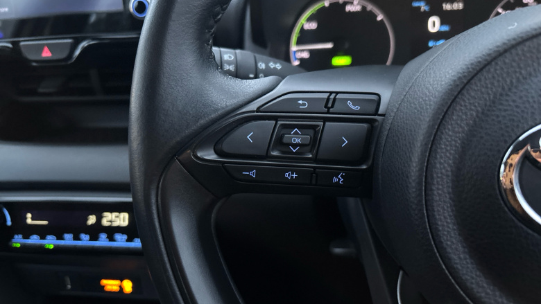 Toyota Yaris 1.5 Hybrid Icon 5dr CVT Hybrid Hatchback